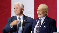 Peringati 50 Tahun Pendaratan Manusia di Bulan, Wapres Pence Puji Astronaut AS