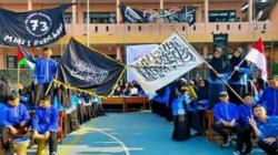 Polda Jabar Proses Pengibaran Bendera Tauhid di MAN 1 Sukabumi