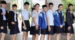 SMA di Taiwan Ini Perbolehkan Murid Laki-Laki Pakai Rok