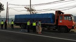 Sepeda Motor Tabrak Truk Parkir, Warga Kulonprogo Tewas di Depan Istrinya