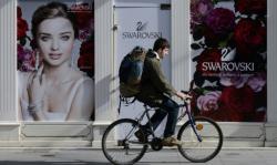 Sebut Hong Kong sebagai Negara, Perusahaan Perhiasan Swarovski Minta Maaf