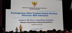 Ekonomi Dunia Tak Ramah, Menko Luhut Soroti Perang Dagang AS-China