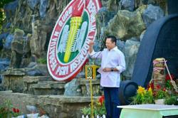 Resmikan Monumen Guru, Bamsoet: Dr Sulistiyo Terdepan Memperjuangkan Nasib Guru