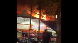 Pasar Modern Bintaro Terbakar, 7 Unit Damkar Berjibaku Padamkan Api