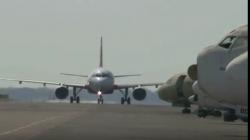 Pesawat Latih TNI AL Tergelincir di Bandara Juanda, 9 Penerbangan Dialihkan<