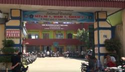 Tangis Wali Kota Malang Pecah saat Temui 10 Siswa SMK Korban Penamparan Motivator