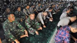 Sukses Kawal Pemilu, Ratusan Prajurit TNI-Polri Doa Bersama