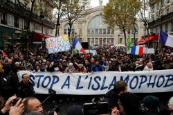 Lebih dari 10.000 Orang di Prancis Gelar Aksi Melawan Islamofobia