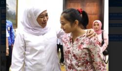 Atasi Trauma Psikologis Shalfa, Khofifah: Menangkan Hatimu dengan Banyak Zikir