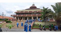 Masjid Al Ikhlas Wonosari Dipenuhi Warga Melaksanakan Salat Gerhana