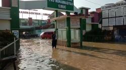 Tanggul Sungai Jebol, Banjir Lumpuhkan Aktivitas Warga di Grobogan