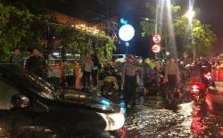 Surabaya Banjir, Polrestabes Kerahkan Ratusan Personel Cegah Kemacetan