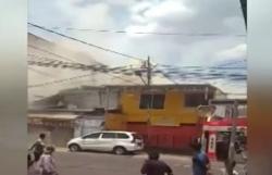 Detik-Detik Ruko 3 Lantai di Jakarta Roboh