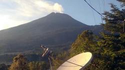 Gunung Slamet Berpotensi Erupsi Tiba-Tiba, Warga 5 Kabupaten Diminta Waspada<