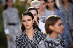 Khawatir Virus Korona, Rumah Mode Chanel Batalkan Peragaan Busana di China