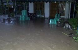Diguyur Hujan Semalaman, 4 Kecamatan di Probolinggo Diterjang Banjir