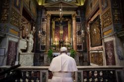 Di Tengah Pandemi Korona, Paus Tinggalkan Vatikan untuk Berdoa di Salah Satu Katedral Basilika Roma