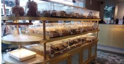 Lagi Tren Kafe Cake & Pastry, Asyiknya Mencicipi Pandan Gula Melaka di The Harvest