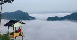 Samudera Awan ala Ciamis di Puncak Bangku, Keindahannya Mirip Negeri Dongeng