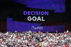 IFAB Perkenalkan Aturan Baru Soal VAR dan Handball Musim Depan