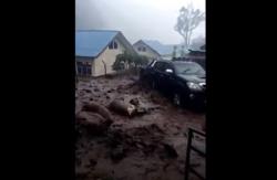 Banjir Bandang dan Longsor di Batang, Jalur Utama 3 Kabupaten Terputus