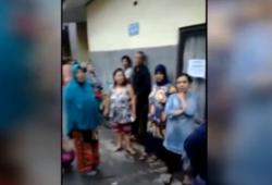 Video Warga Bandung Tolak Bantuan karena Distribusi Tidak Merata