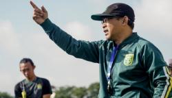 Catur Pamungkas Hampir Buyarkan Kemenangan Persebaya atas Arema, Aji Santoso Beri Pembelaan