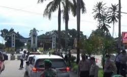 Video Petugas Gabungan di Kendari Perketat Penjagaan Tolak Kedatangan Ratusan TKA China
