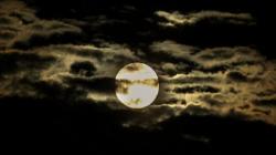 Ada Supermoon di Bandung 14 Juli Nanti, Bulan Lebih Besar dan Terang<