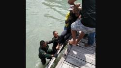 Lompat ke Laut Hendak Bunuh Diri, Nenek Salmiah Diselamatkan Prajurit Raider