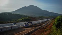 Proyek Tol Cisumdawu Tetap Berjalan dengan Protokol Kesehatan Ketat