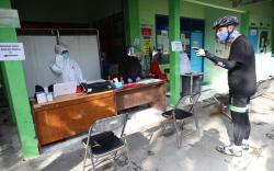 Petugas Medis di Sragen yang Diancam Via WA Trauma, Ganjar: Akan Kami Bawa ke Shelter