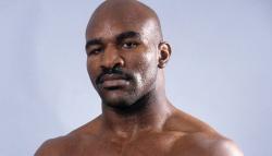 Usai Kalah dari Vitor Belfort, Evander Holyfield Ingin Tantang Mike Tyson