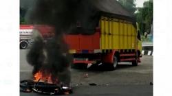Kecelakaan Motor dan Truk di Madiun, 1 Remaja Tewas di Tempat dan Kendaraan Terbakar