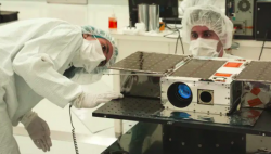 Hanya Seukuran Tas Kerja, Satelit Kecil Ini Mampu Temukan Dunia Lain di Luar Angkasa