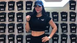 Diputus Kontrak UFC, Petarung Seksi Ini Tolak Tawaran Jadi Model Dewasa