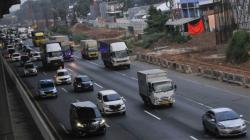 Libur Nataru, Tol Jakarta-Cikampek Padat di Sejumlah Titik Pagi Ini