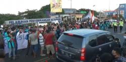Rapid Test Mahal, Sopir Pikap di Banyuwangi Demo Tak Bisa Masuk ke Bali