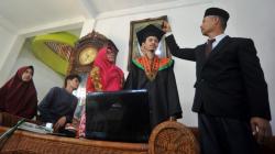 1.103 Mahasiswa Universitas Andalas Ikuti Wisuda Online