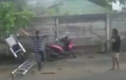 Video Pencuri di Palembang Kebal Pukulan saat Dihakimi Massa