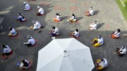 Perayaan Hari Raya Saraswati di Bali Terapkan Protokol Kesehatan