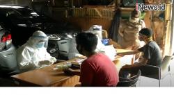 Video Pedagang Pasar Krukut Jalani Rapid Test Massal