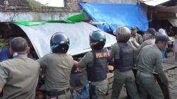 Personel Satpol PP Tertibkan PKL di Jalan Sisingamangaraja dan AR Hakim Medan