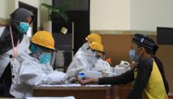 Tes Swab PCR di Bandara Supadio, 9 Santri Pulang ke Kalbar Positif Covid-19