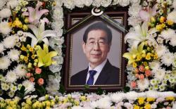 Upacara Pemakaman Mendiang Wali Kota Seoul Park Won-soon Diwarnai Penolakan dari 500.000 Warga