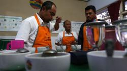 Melihat Proses Uji Cita Rasa Kopi Arabika Kalisat Jampit