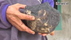 Video Diduga Batu Meteor Jatuh Menimpa Rumah Warga di Tapanuli Tengah
