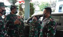 KSAD Tinjau Kesiapan Produksi Vaksin Uji Klinis di Lafiad Bandung