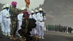 Momen Upacara Pembaretan Prajurit Korps Marinir di Pantai Baruna Kondang Iwak