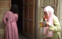 Tak Punya HP, Nenek 70 Tahun di Kulonprogo Susuri Hutan Ambil Tugas Sekolah Cucu